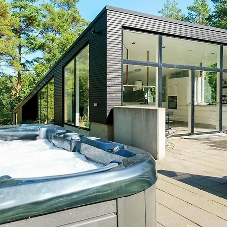 4 Star In Ebeltoft